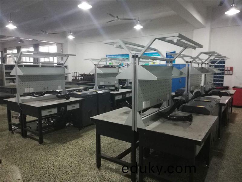 糢具抛(pao)光實(shi)訓室