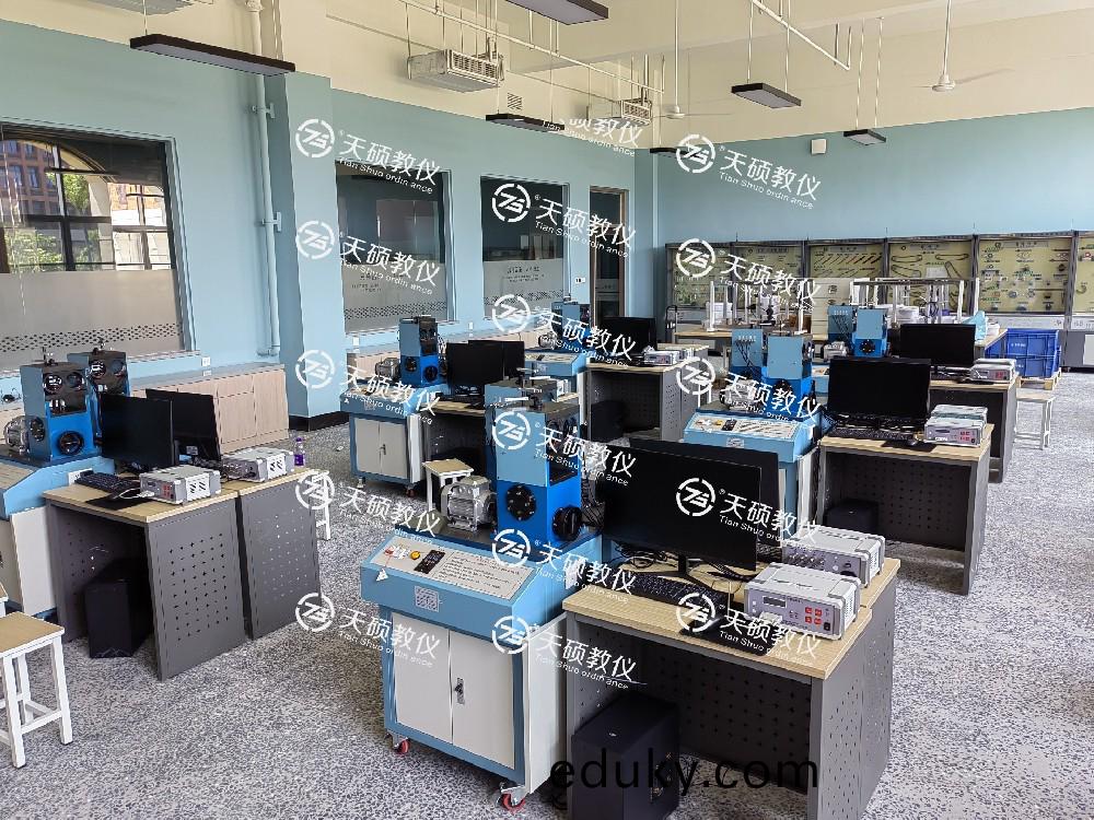 中(zhong)原(yuan)科(ke)技學院(yuan)新(xin)校區(qu)理(li)工學部(bu)實驗室(shi)建設項目(mu) 順(shun)利安裝(zhuang)、調試(shi)、培(pei)訓(xun)、驗收(shou)通過