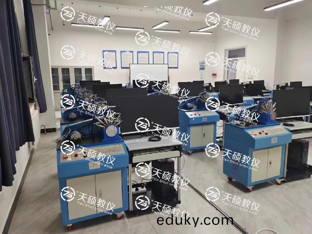 機械原(yuan)理實訓室